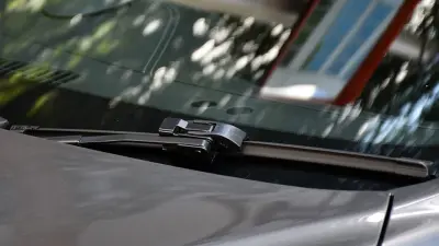 ボッシュ、エアロツイン J-FIT(+)をより多くの車種に適合させるエアロツイン J-FIT(+) 専用 サイドフックアダプター販売開始