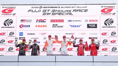 国内最高峰の自動車レース 『SUPER GT』とは：様々な車両の競い合い